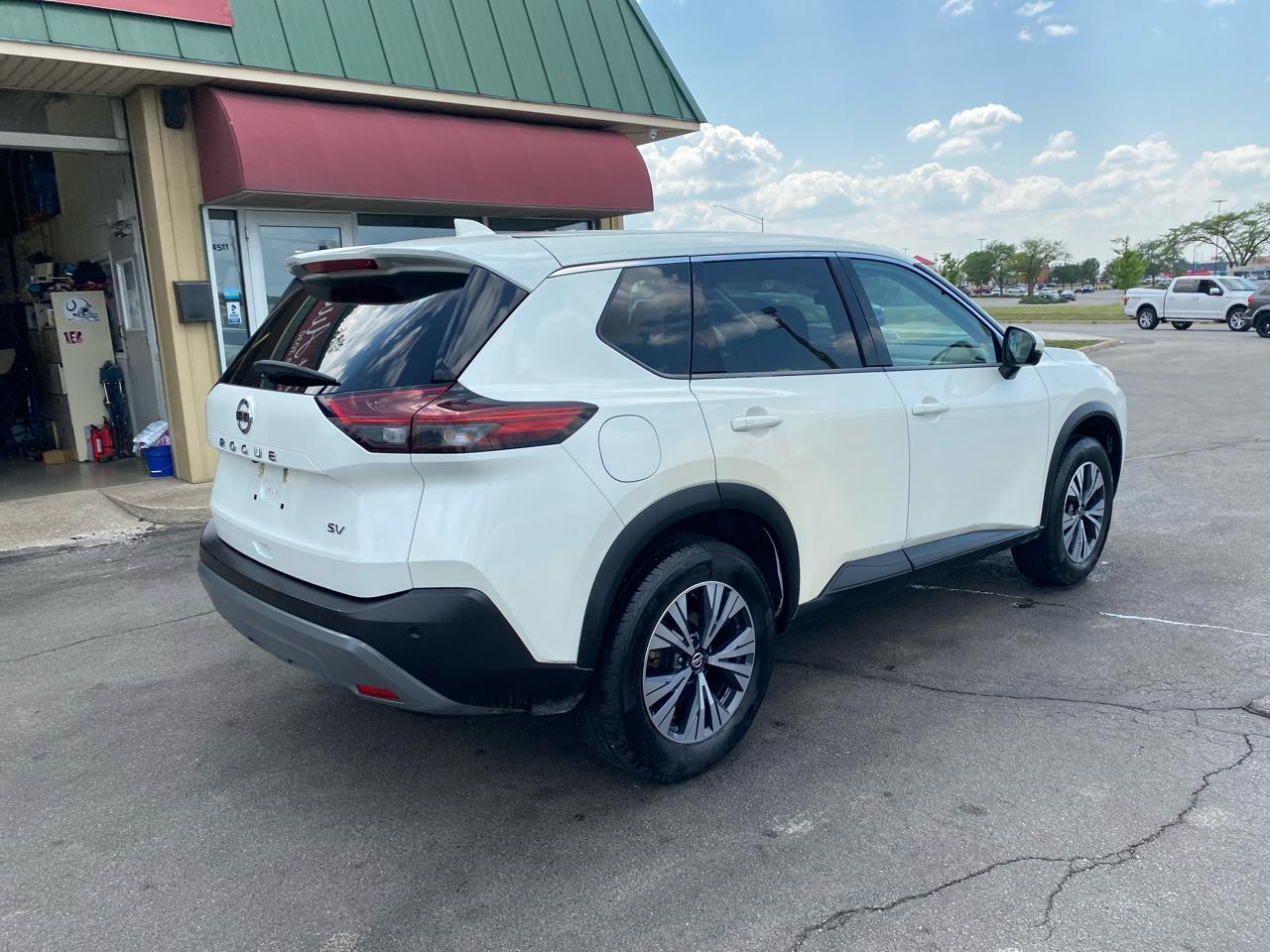 Nissan Rogue SV 2021
