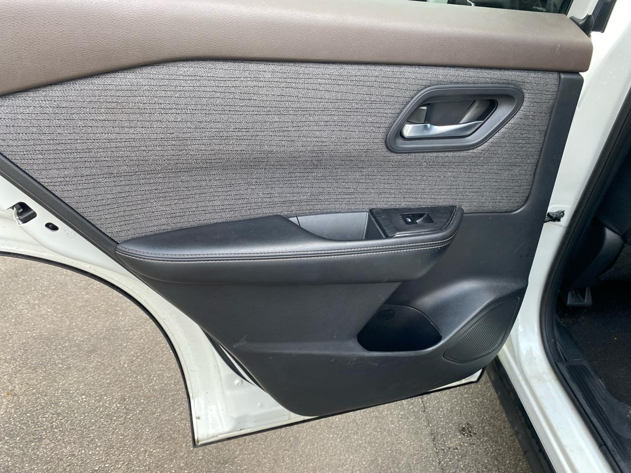 Nissan Rogue SV 2021