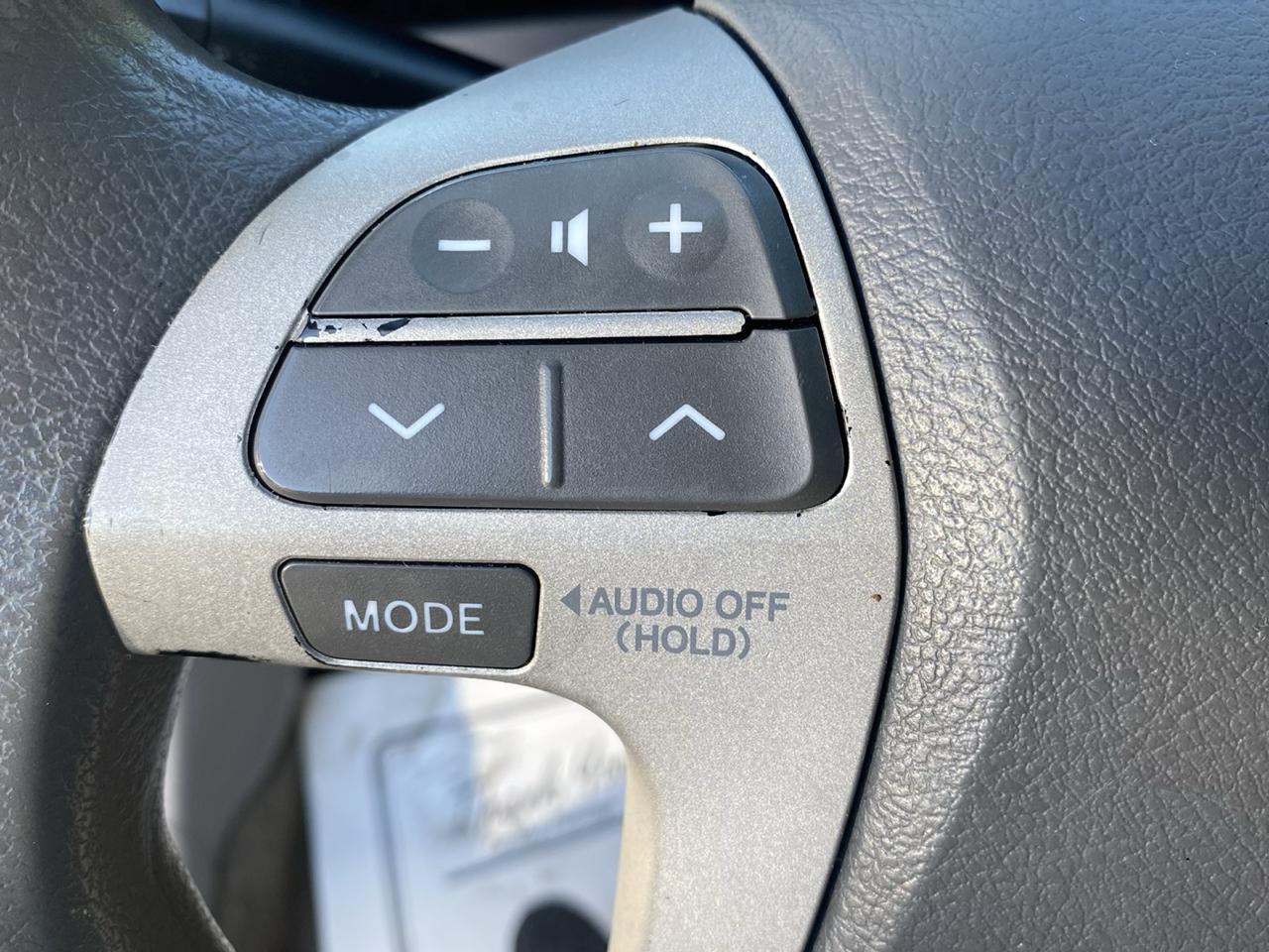 Toyota Camry Base 6-Spd AT 2011