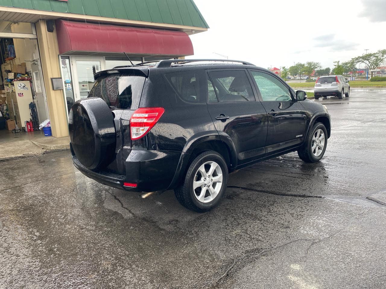 Toyota RAV4 Limited I4 4WD 2011