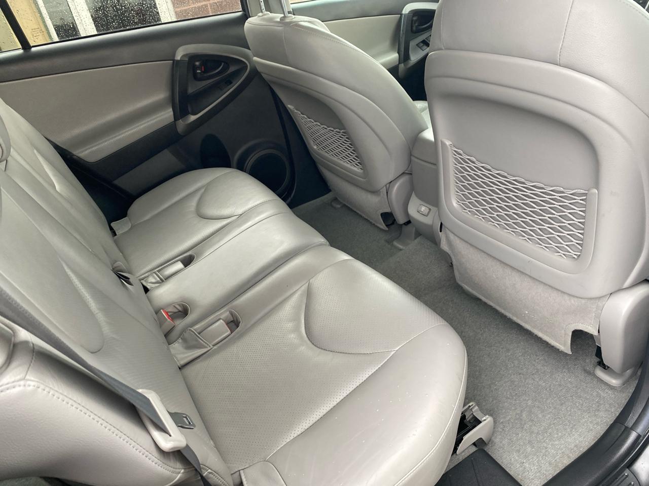 Toyota RAV4 Limited I4 4WD 2011