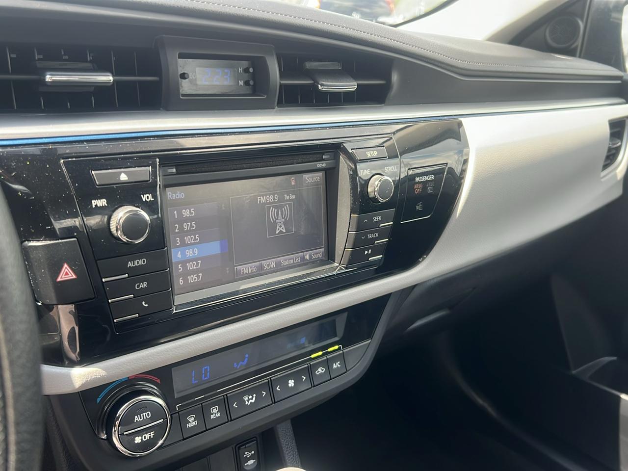 Toyota Corolla LE CVT 2014