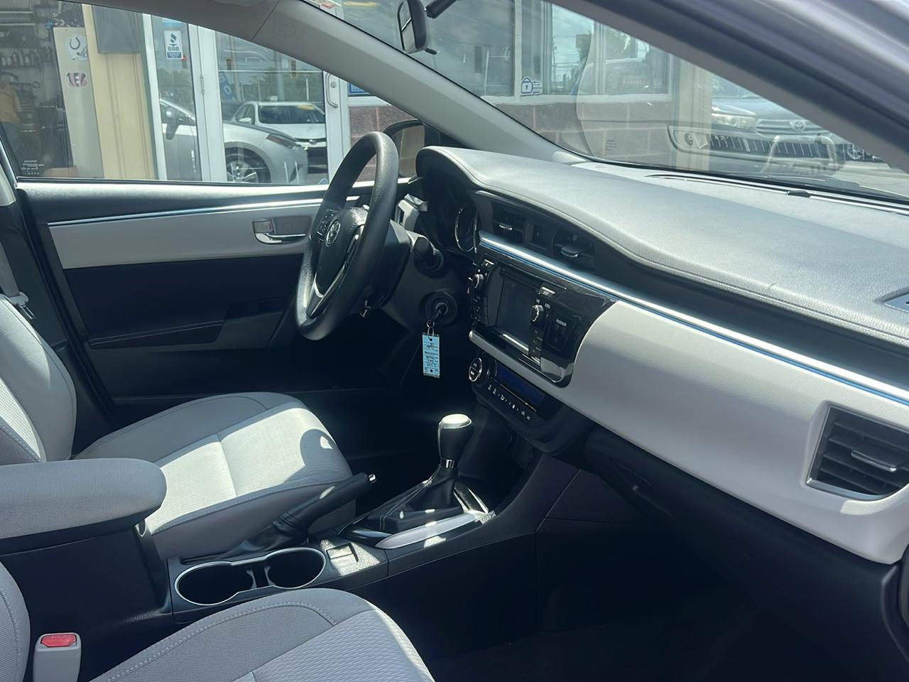 Toyota Corolla LE CVT 2014