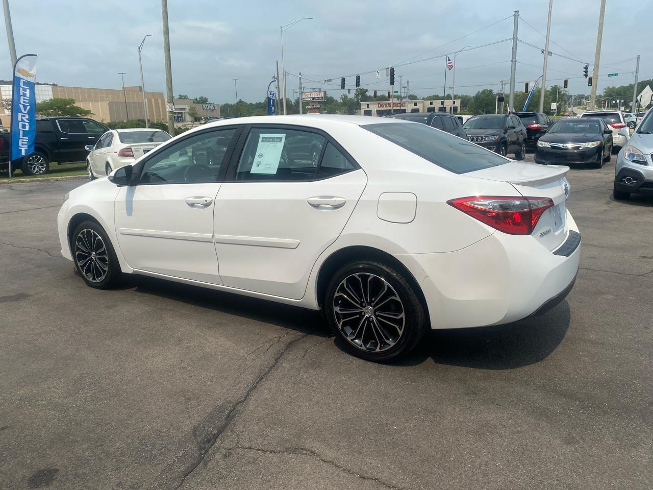 Toyota Corolla S Plus CVT 2015