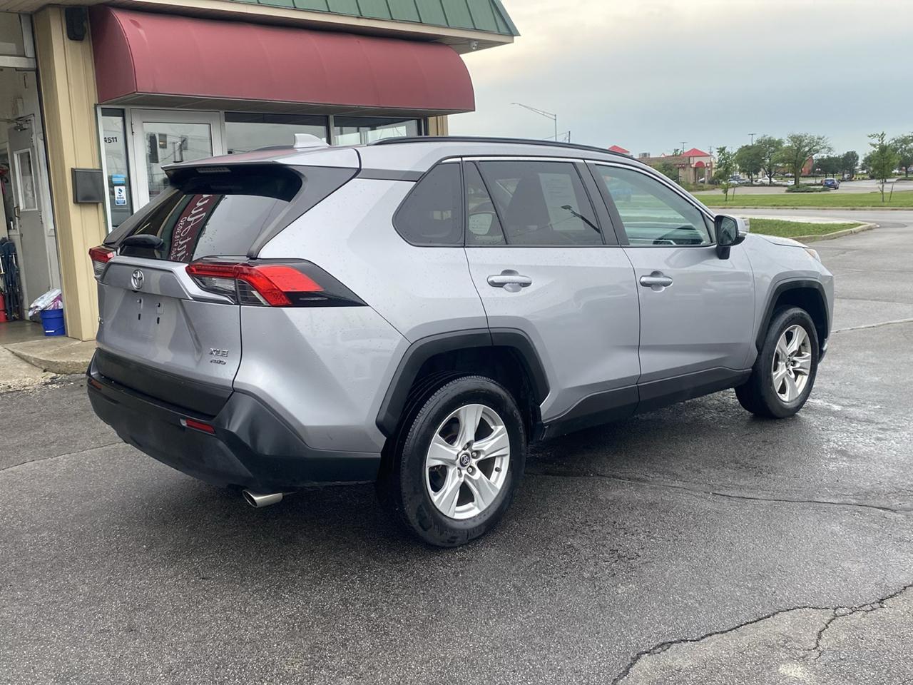 Toyota RAV4 XLE AWD 2020