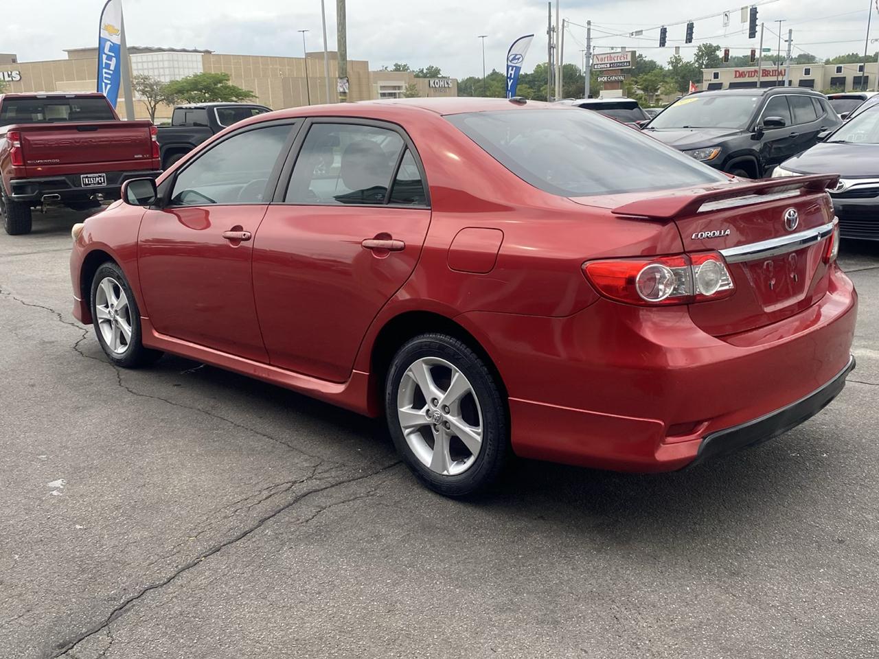 Toyota Corolla S 4-Speed AT 2011