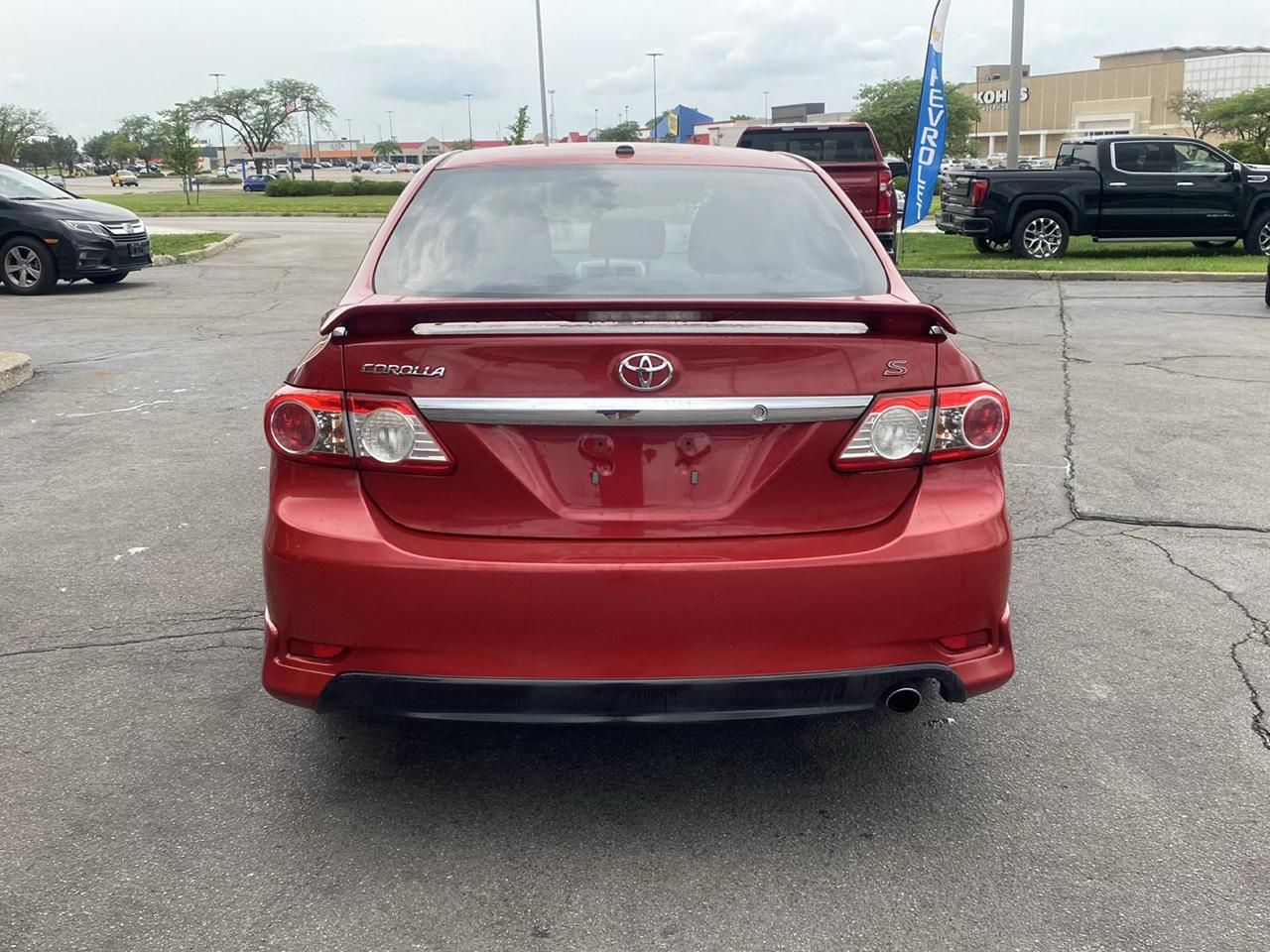 Toyota Corolla S 4-Speed AT 2011