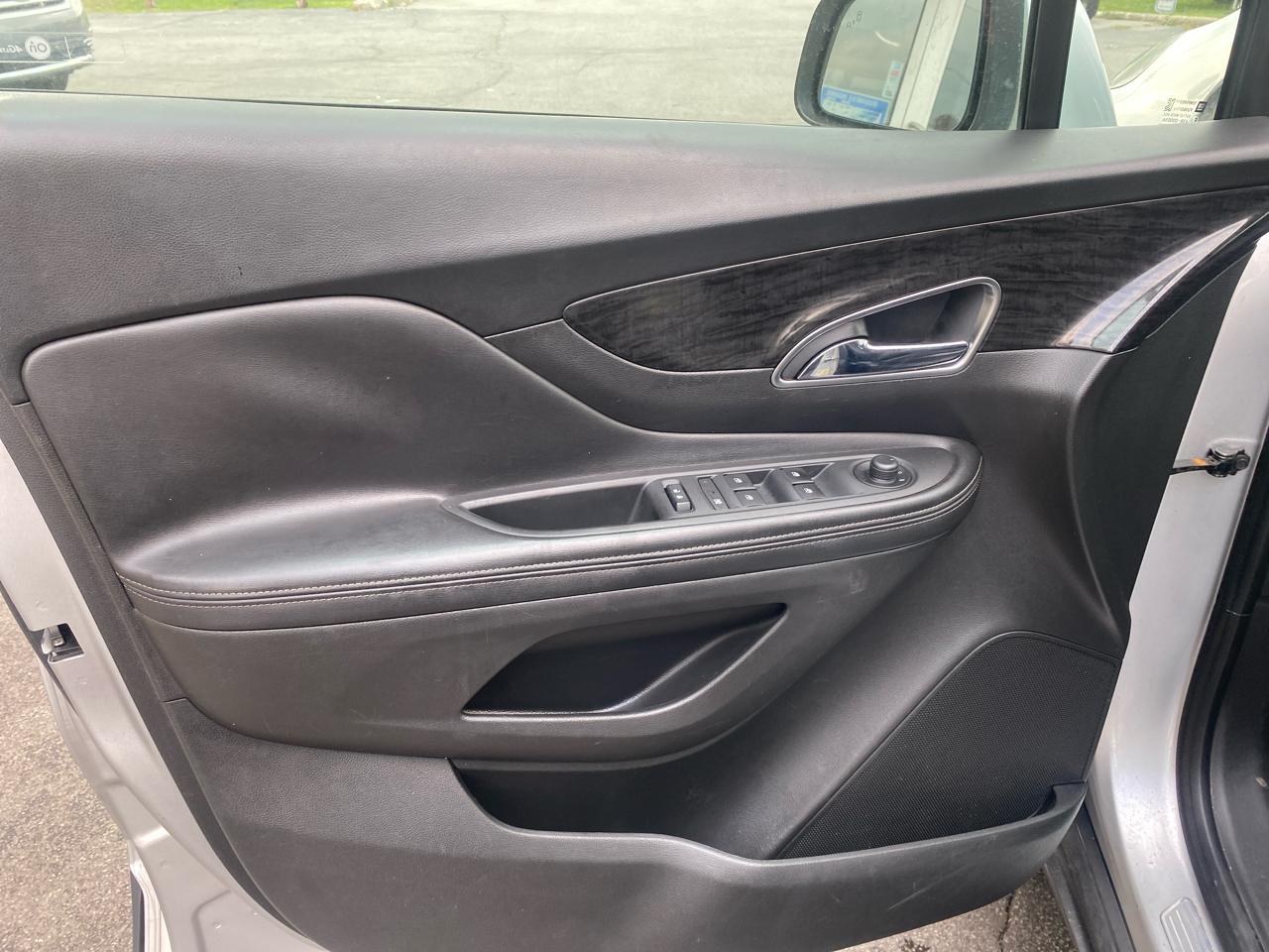 Buick Encore Convenience FWD 2016