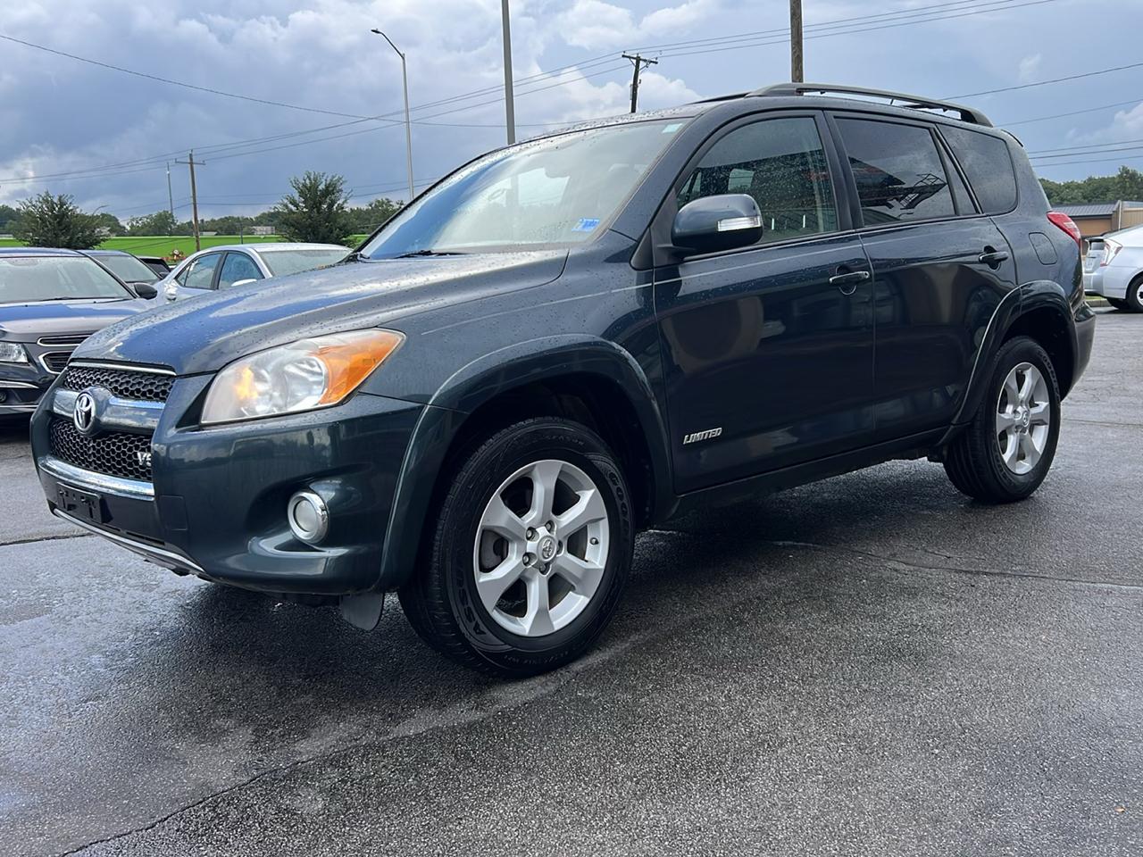 Toyota RAV4 Limited V6 4WD 2012