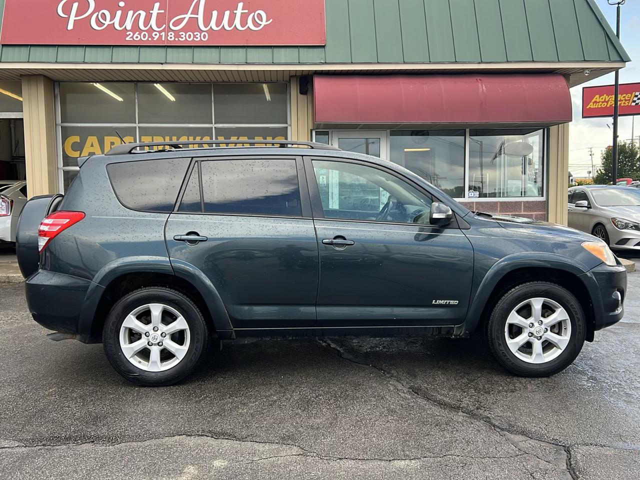 Toyota RAV4 Limited V6 4WD 2012