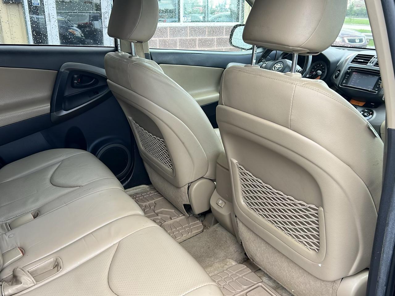 Toyota RAV4 Limited V6 4WD 2012