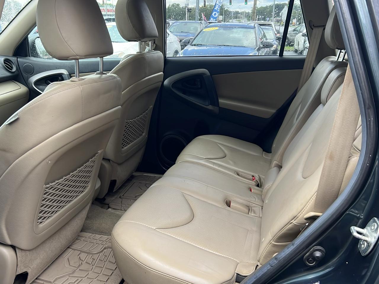 Toyota RAV4 Limited V6 4WD 2012