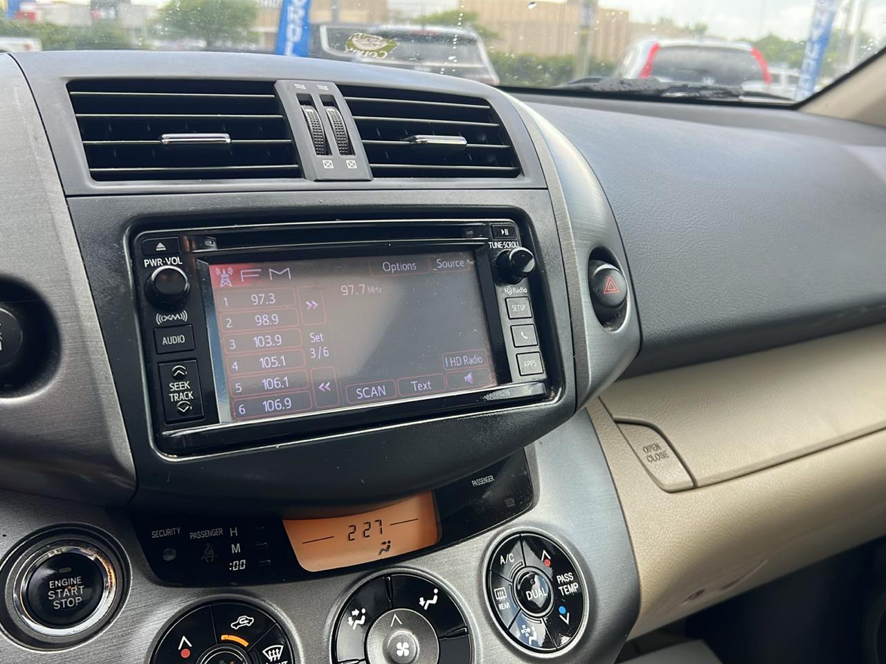 Toyota RAV4 Limited V6 4WD 2012