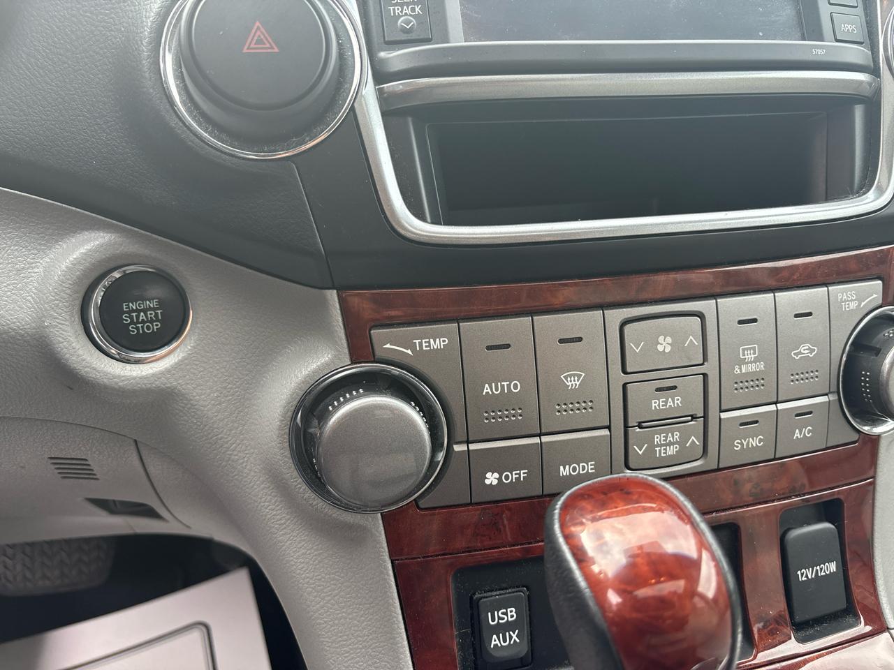 Toyota Highlander Limited 4WD 2013