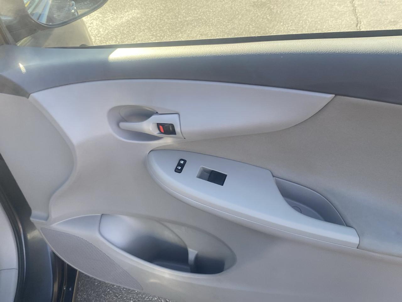 Toyota Corolla S 4-Speed AT 2009