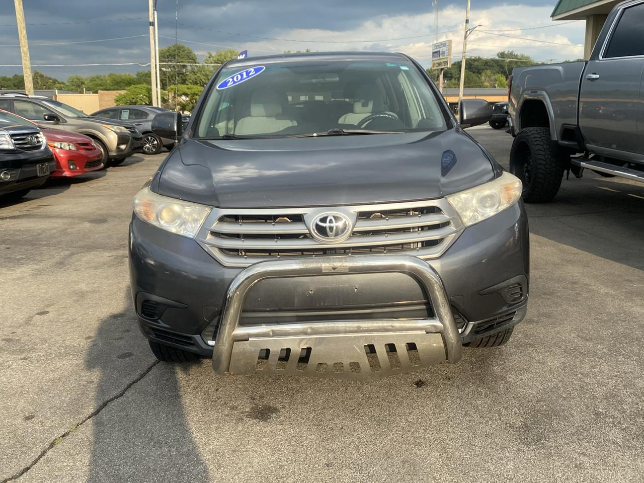 Toyota Highlander Base 4WD 2012