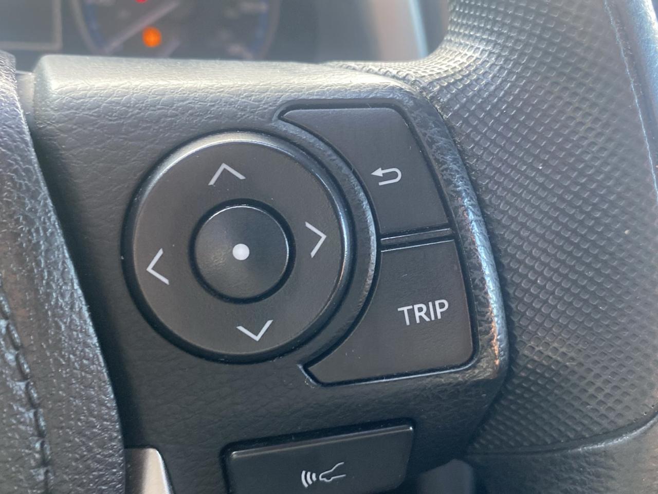 Toyota RAV4 LE FWD 2018
