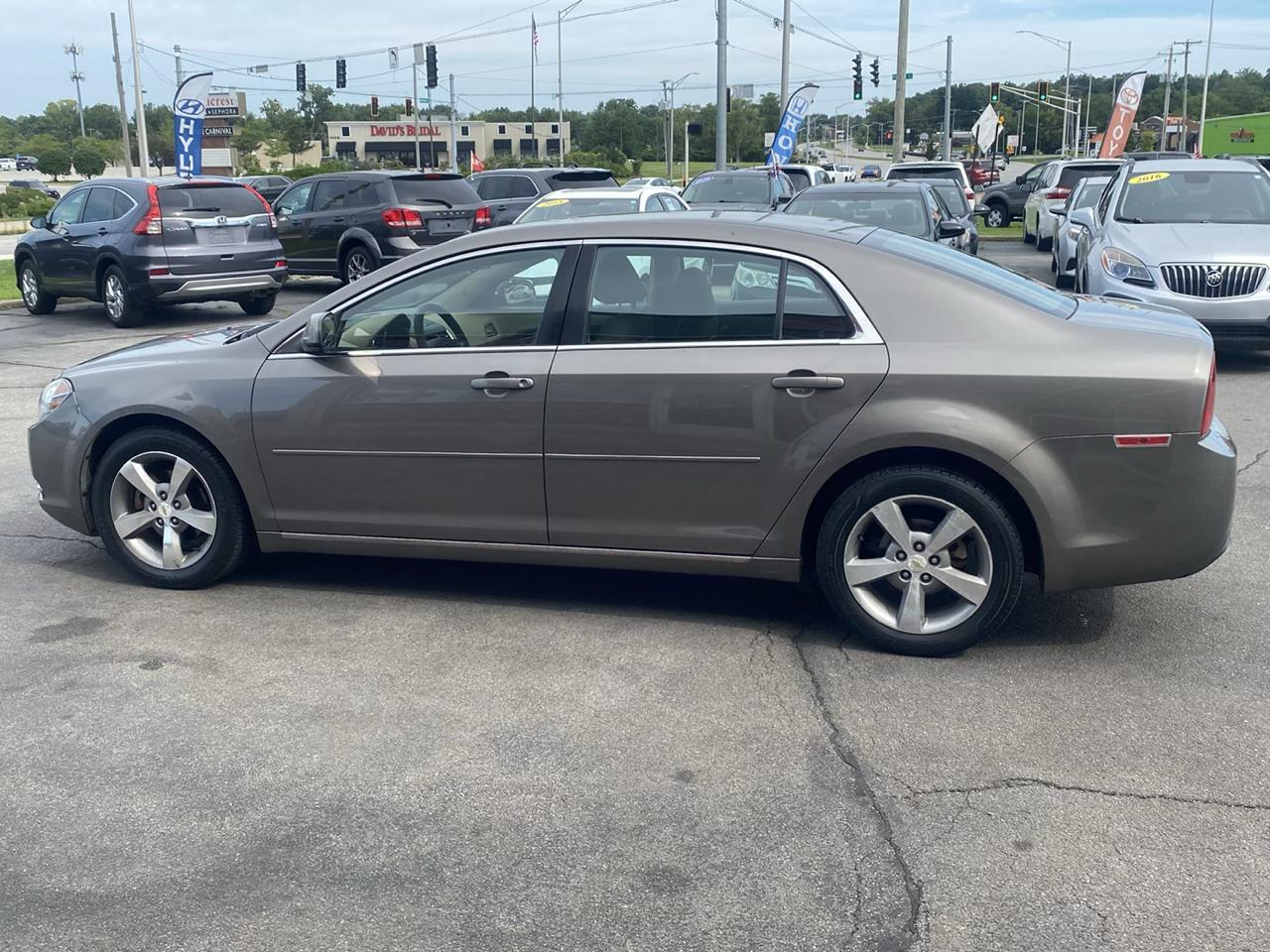 Chevrolet Malibu 1LT 2011