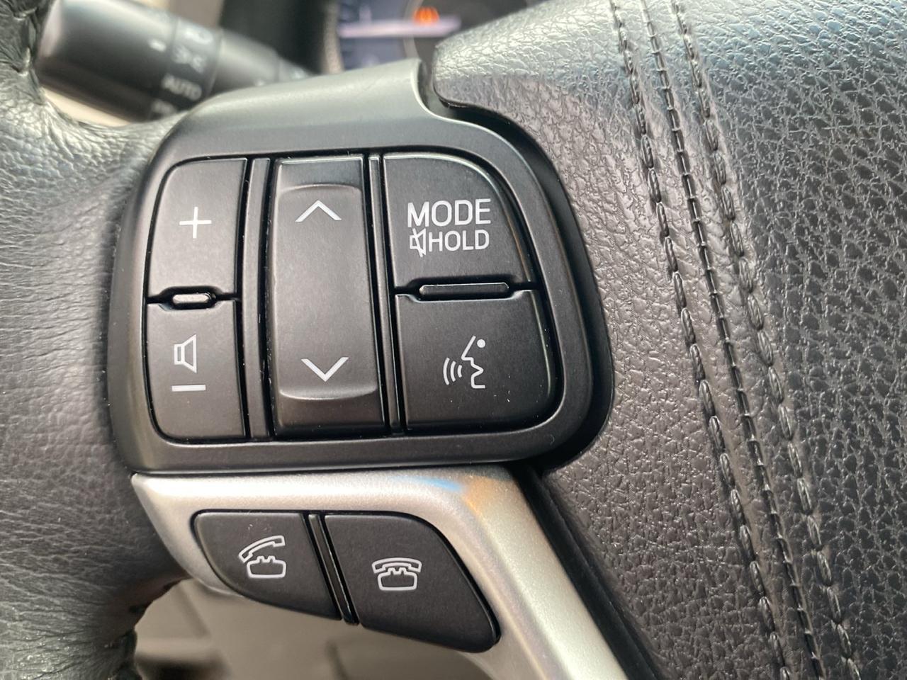 Toyota Sienna Limited Premium 7-Passenger 2017