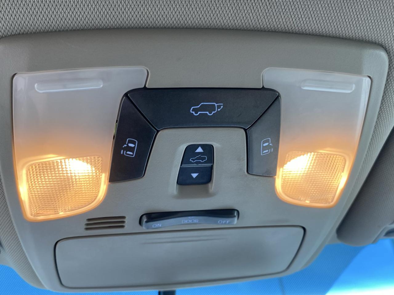 Toyota Sienna Limited Premium 7-Passenger 2017