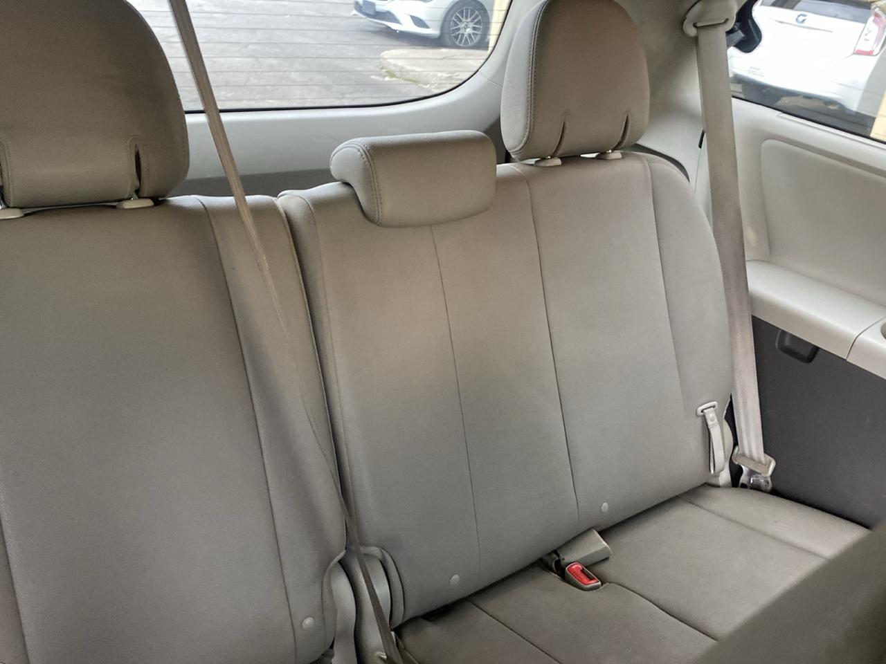 Toyota Sienna Limited Premium 7-Passenger 2017