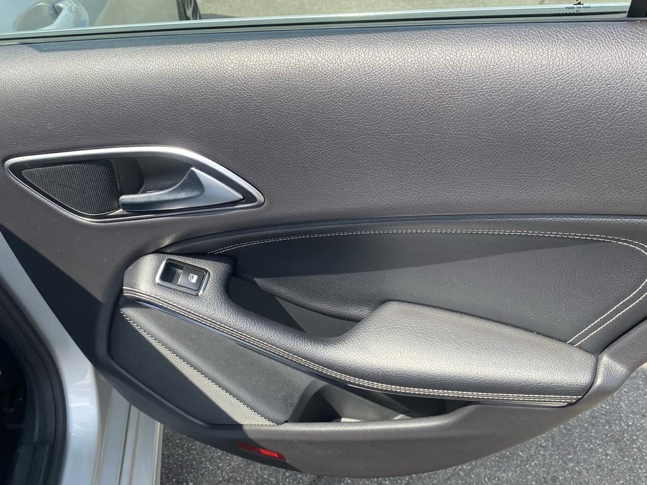 Mercedes-Benz CLA-Class CLA250 4MATIC 2014