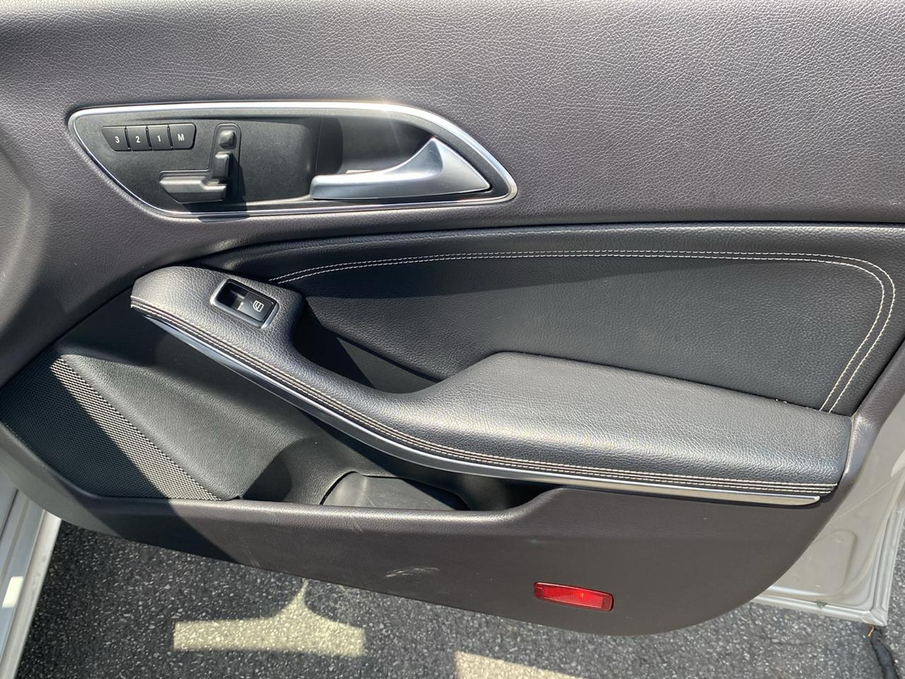 Mercedes-Benz CLA-Class CLA250 4MATIC 2014