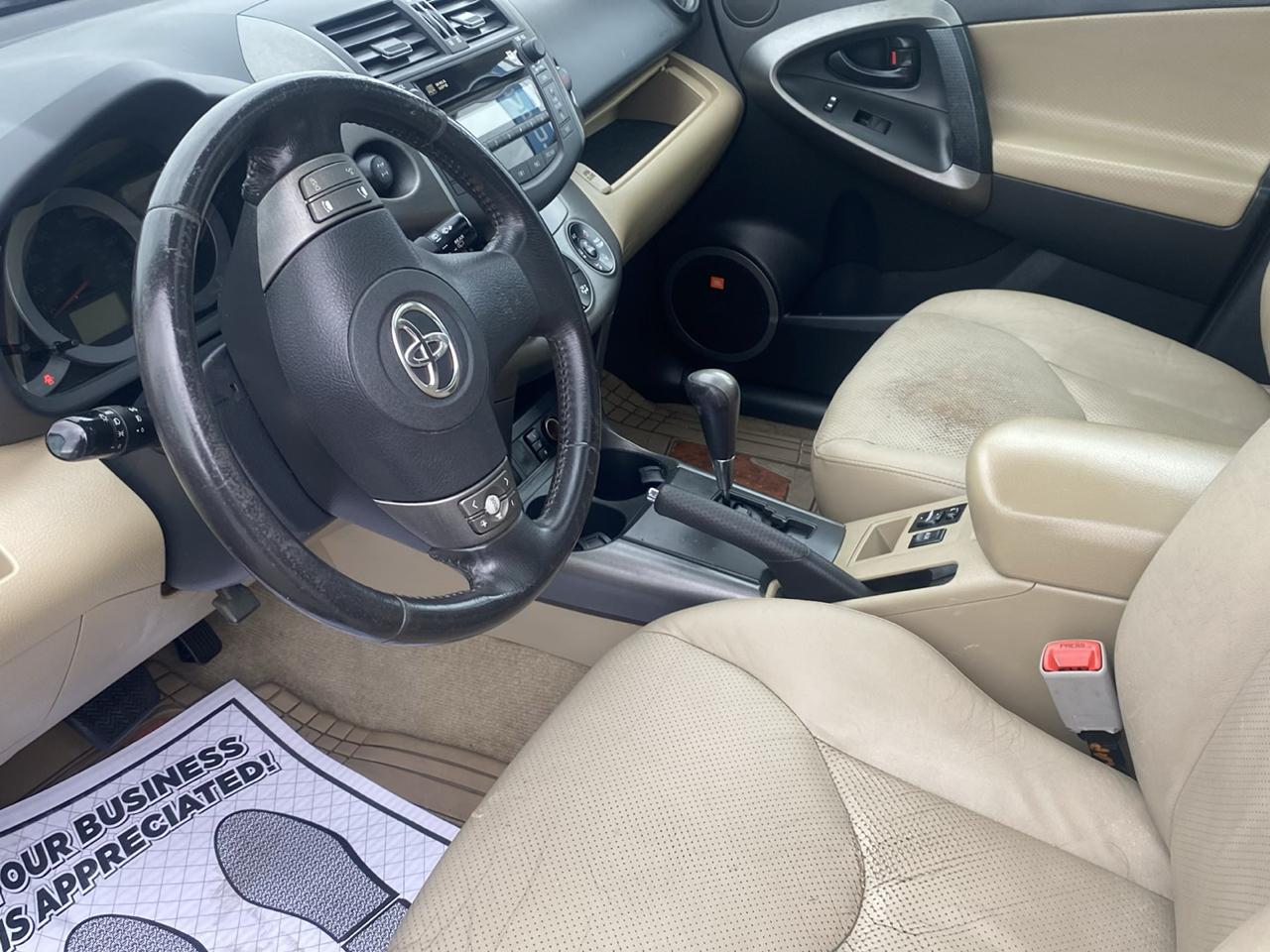 Toyota RAV4 Limited V6 4WD 2011