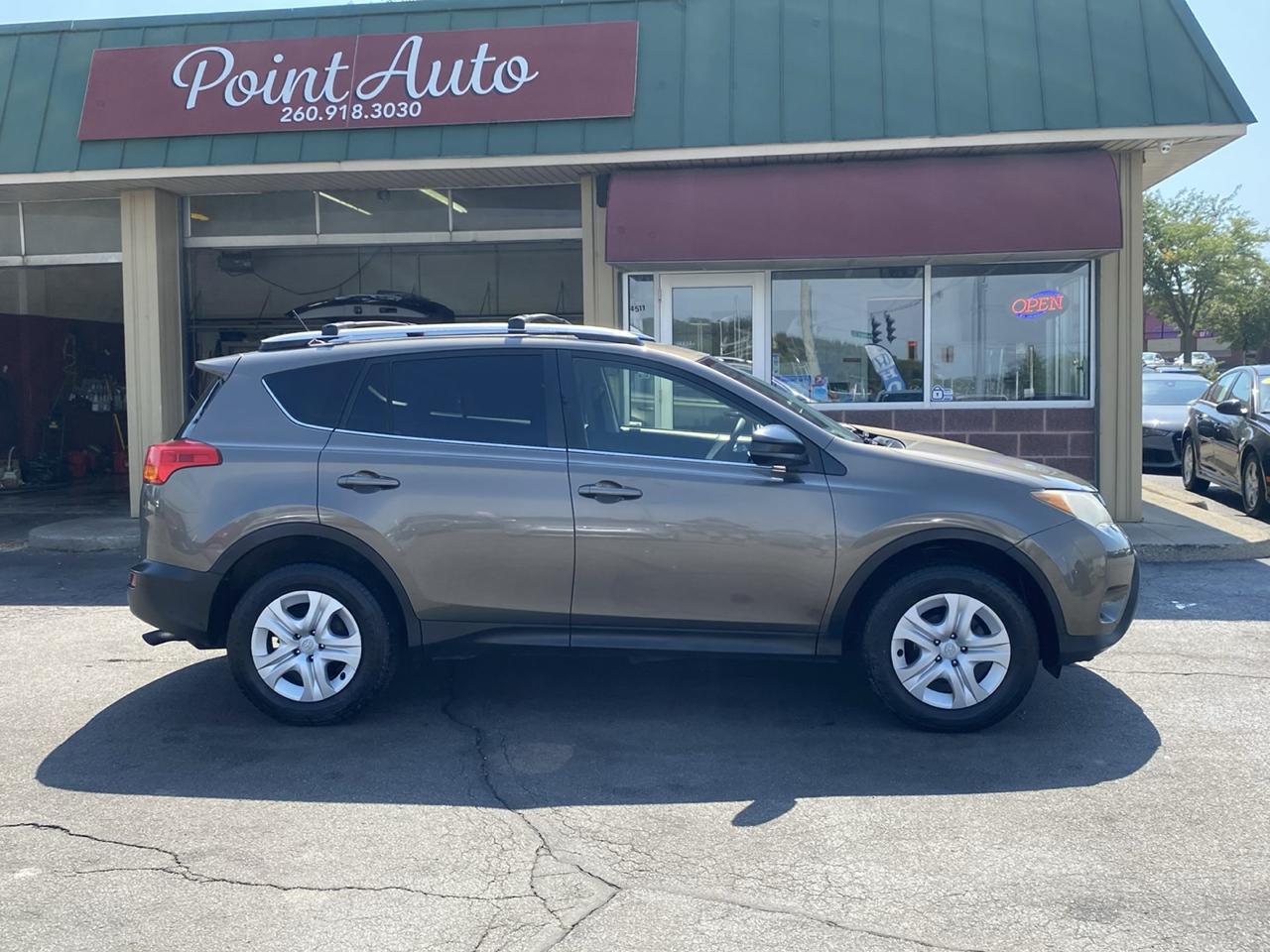 Toyota RAV4 LE AWD 2014