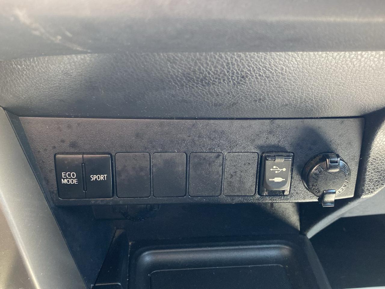 Toyota RAV4 LE AWD 2014