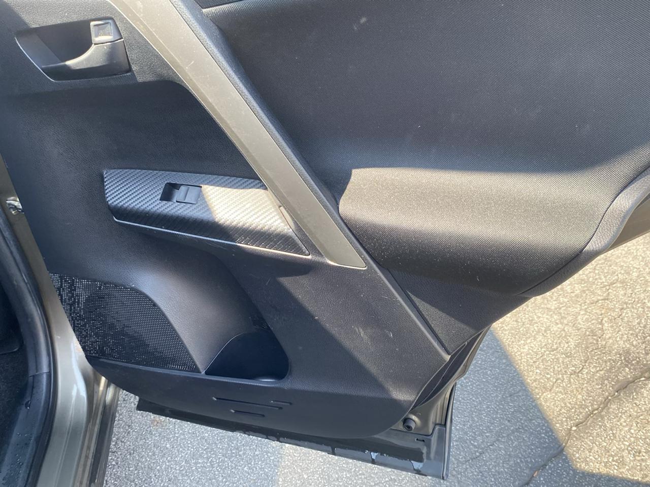 Toyota RAV4 LE AWD 2014