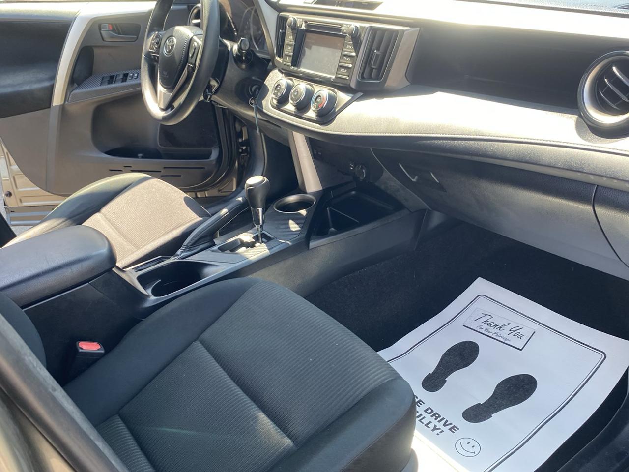 Toyota RAV4 LE AWD 2014