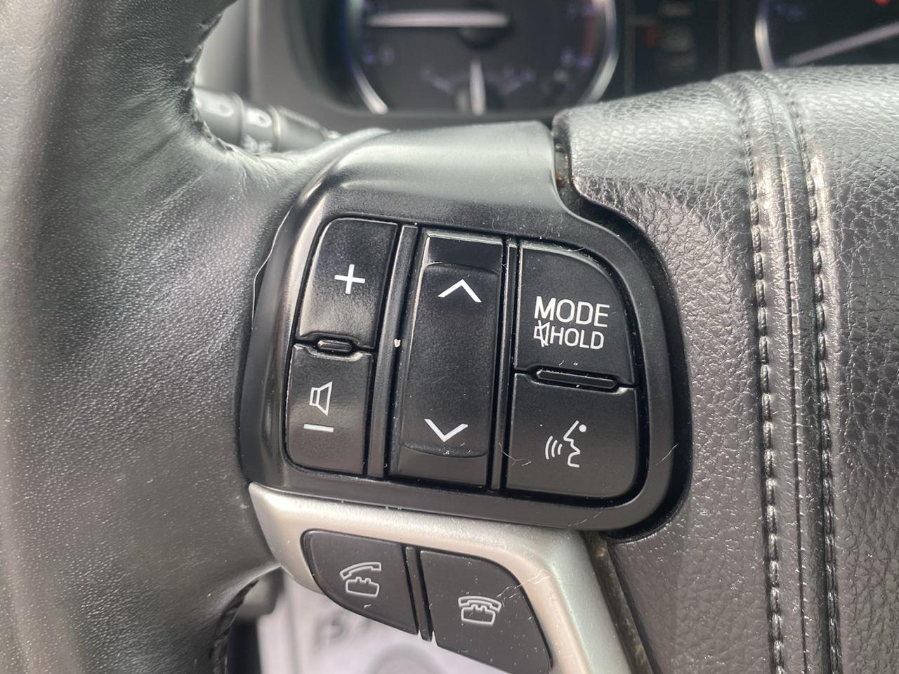 Toyota Highlander AWD 4dr V6 Limited (Natl) 2014