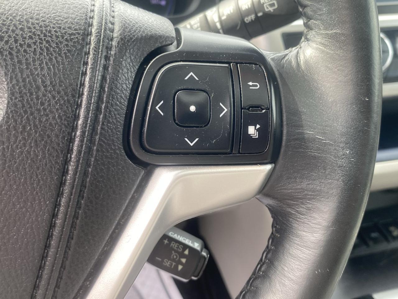 Toyota Highlander AWD 4dr V6 Limited (Natl) 2014