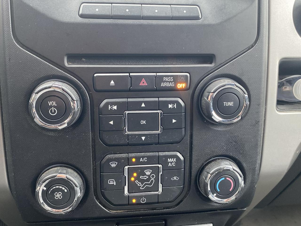 Ford F-150 4WD Reg Cab 126" XLT 2013