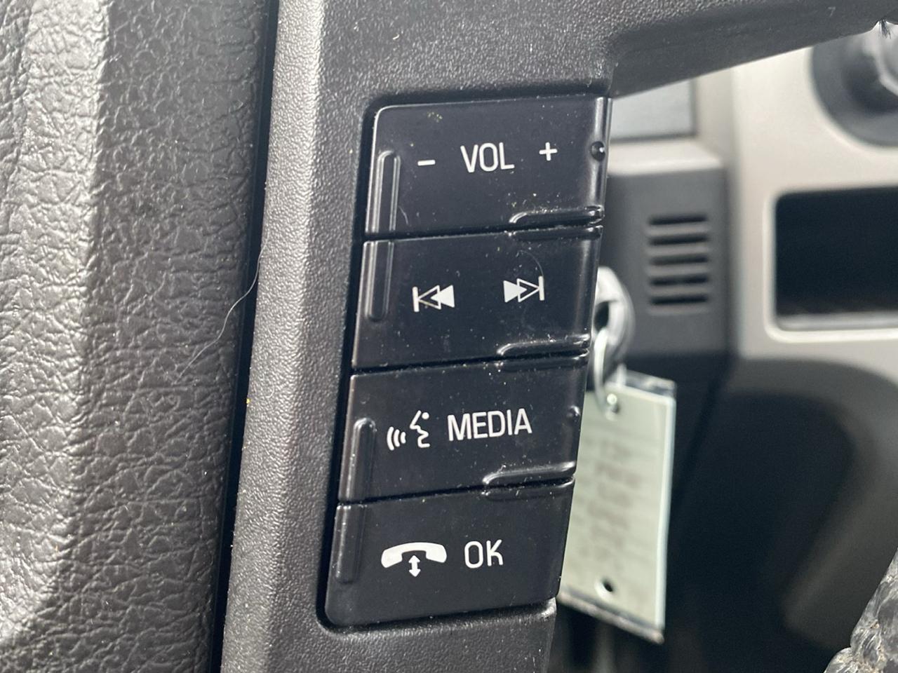 Ford F-150 4WD Reg Cab 126" XLT 2013