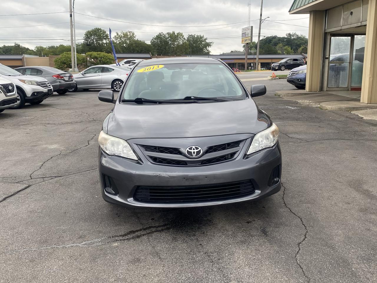 Toyota Corolla 4dr Sdn Auto LE Special Edition (Natl) 2013