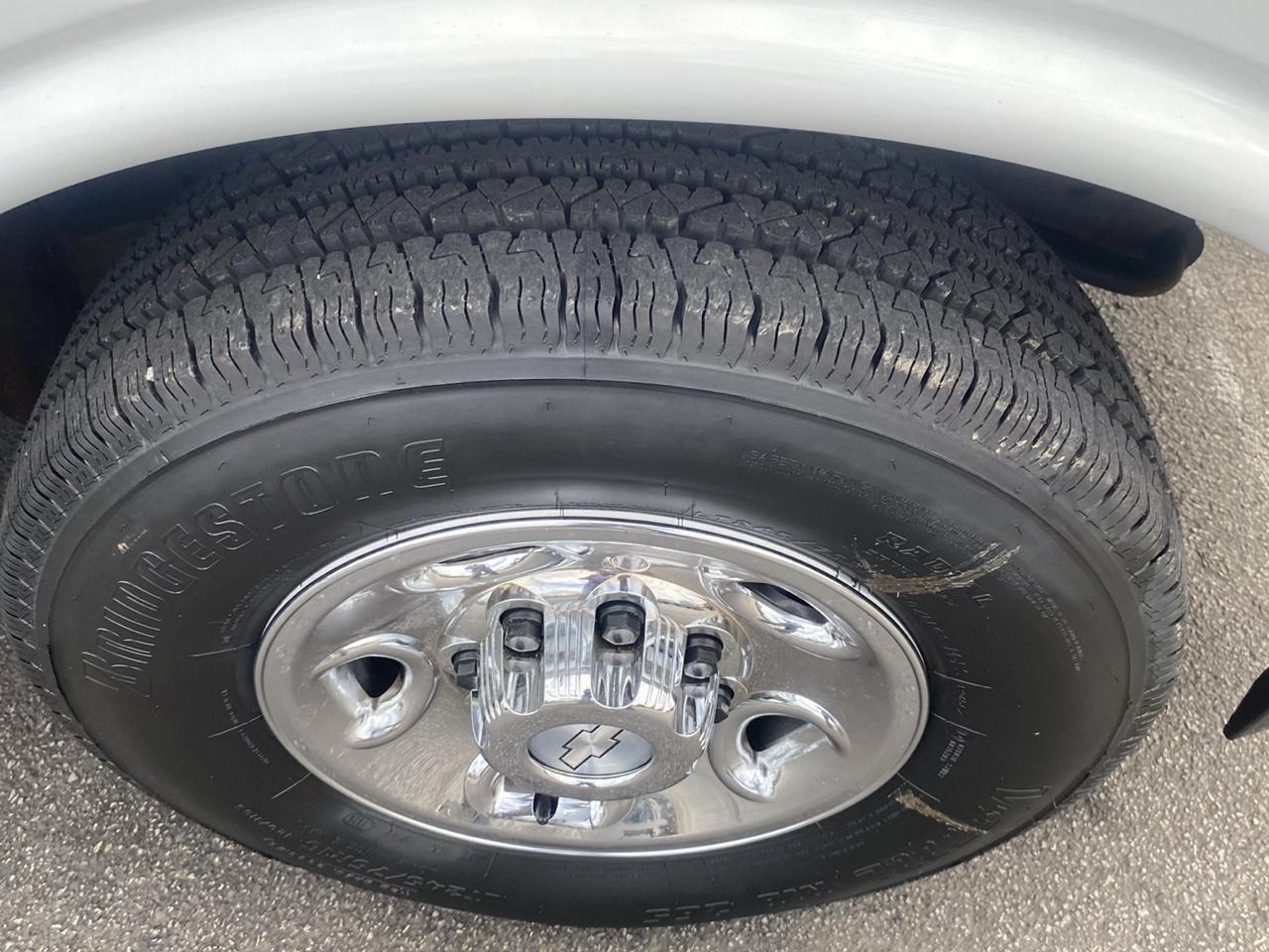 Chevrolet Express Passenger RWD 3500 155" LT 2018