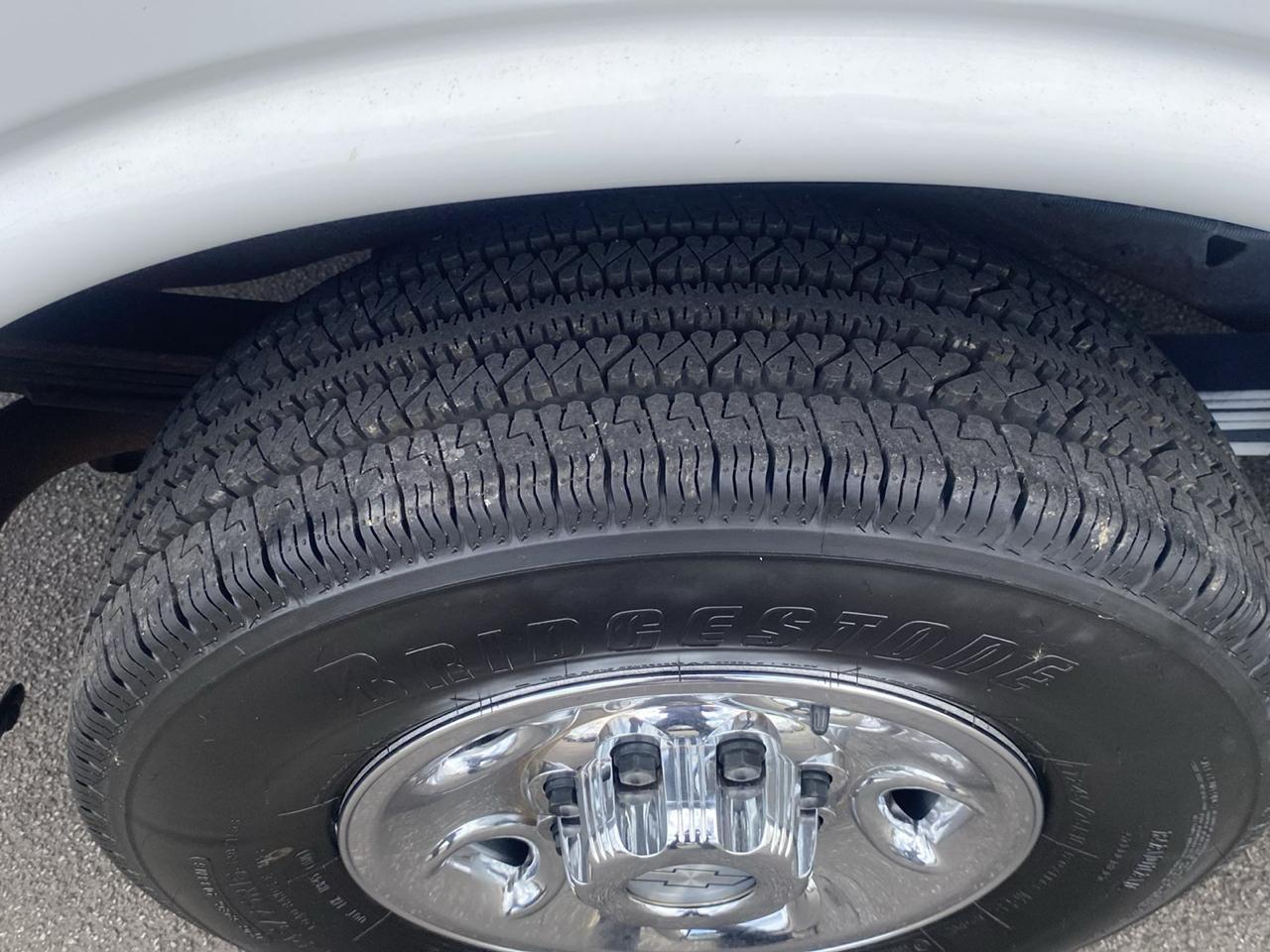 Chevrolet Express Passenger RWD 3500 155" LT 2018