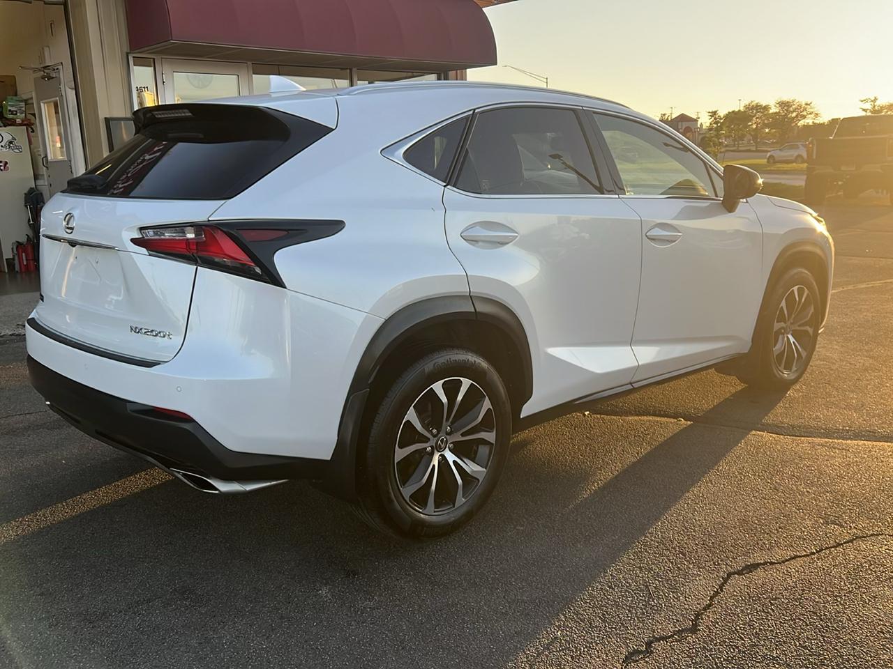 Lexus NX 200t AWD 4dr 2015