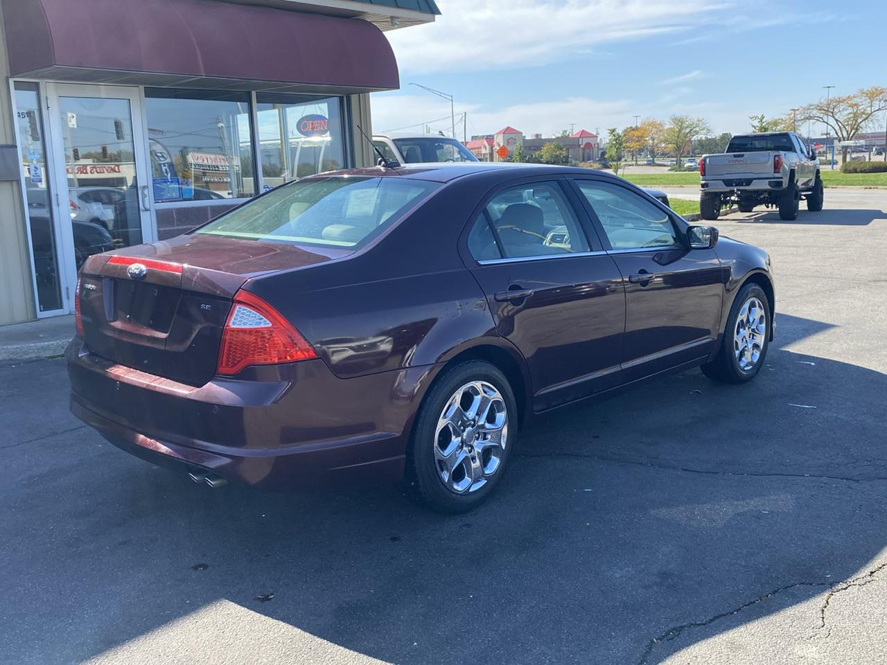 Ford Fusion 4dr Sdn SE FWD 2011