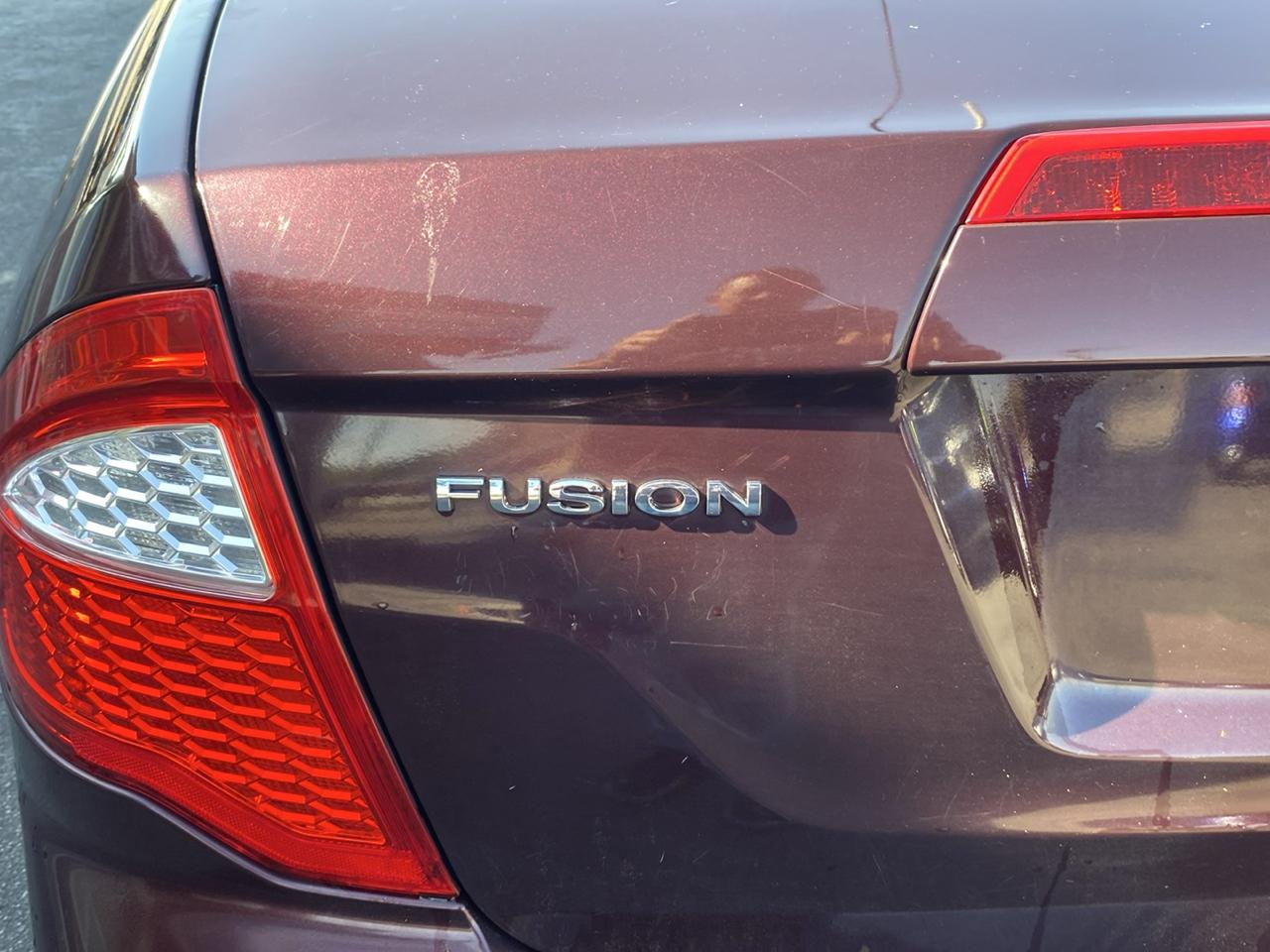 Ford Fusion 4dr Sdn SE FWD 2011