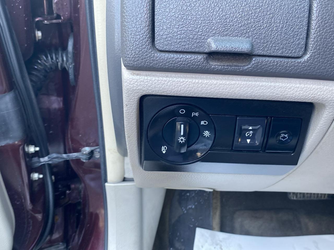 Ford Fusion 4dr Sdn SE FWD 2011