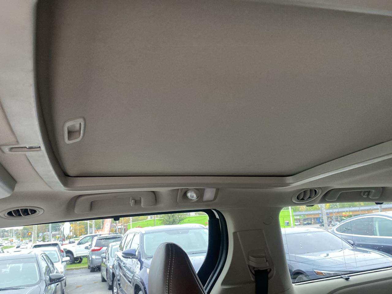 Toyota Sienna 5dr 7-Pass Van XLE Premium AWD (Natl) 2015