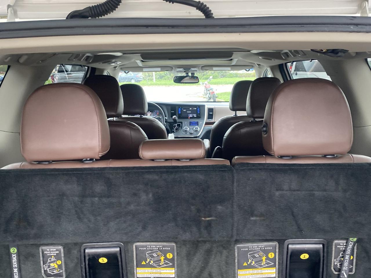 Toyota Sienna 5dr 7-Pass Van XLE Premium AWD (Natl) 2015