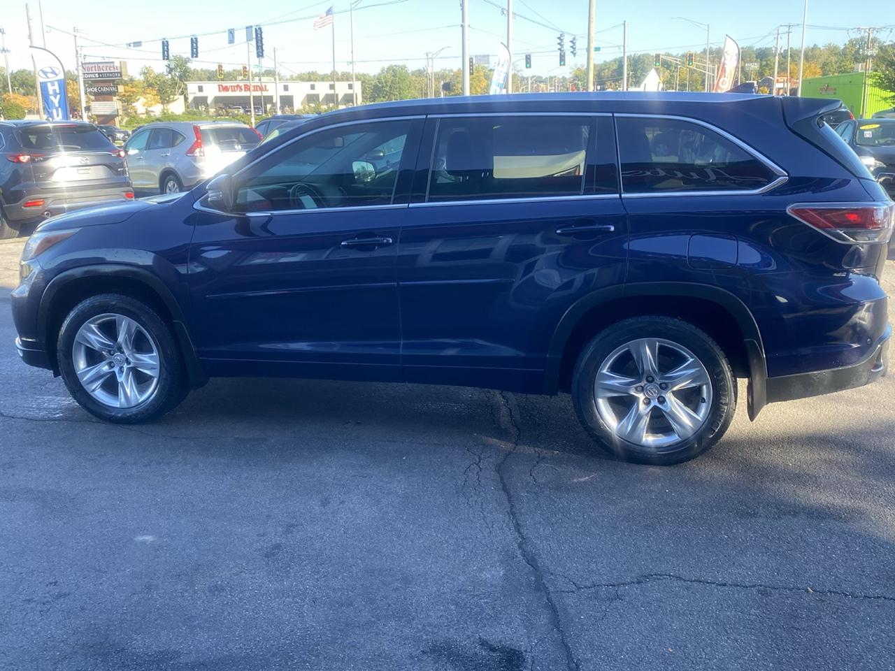 Toyota Highlander AWD 4dr V6 Limited (Natl) 2014
