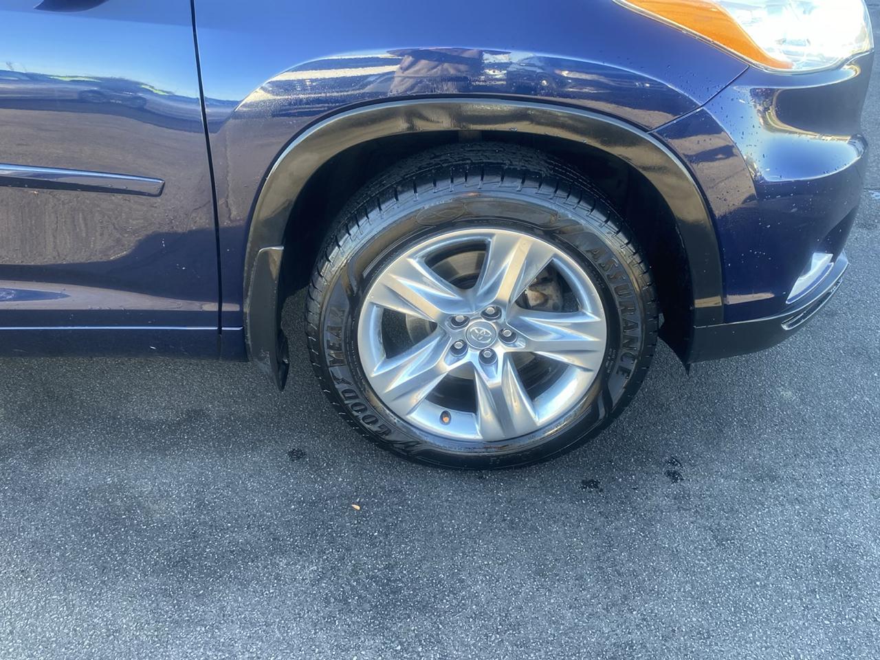Toyota Highlander AWD 4dr V6 Limited (Natl) 2014