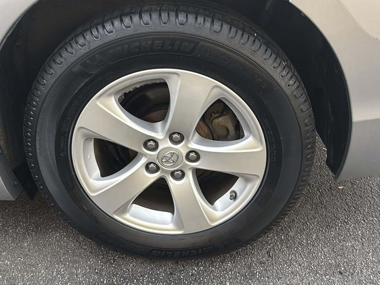 Toyota Sienna LE FWD 8-Passenger (Natl) 2017