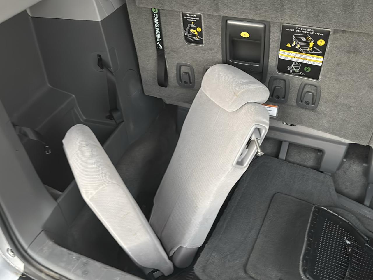 Toyota Sienna LE FWD 8-Passenger (Natl) 2017