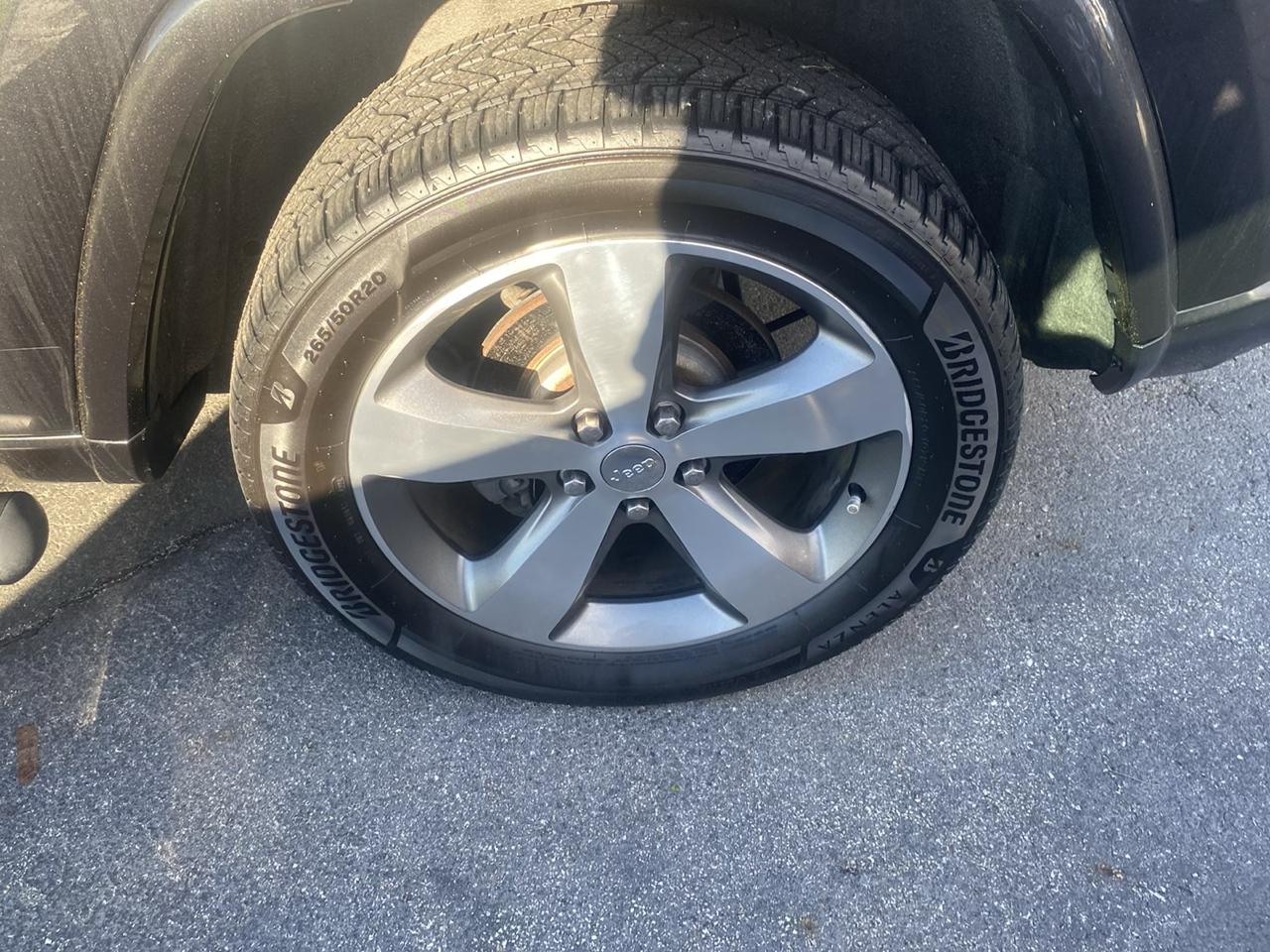 Jeep Grand Cherokee 4WD 4dr Overland 2015